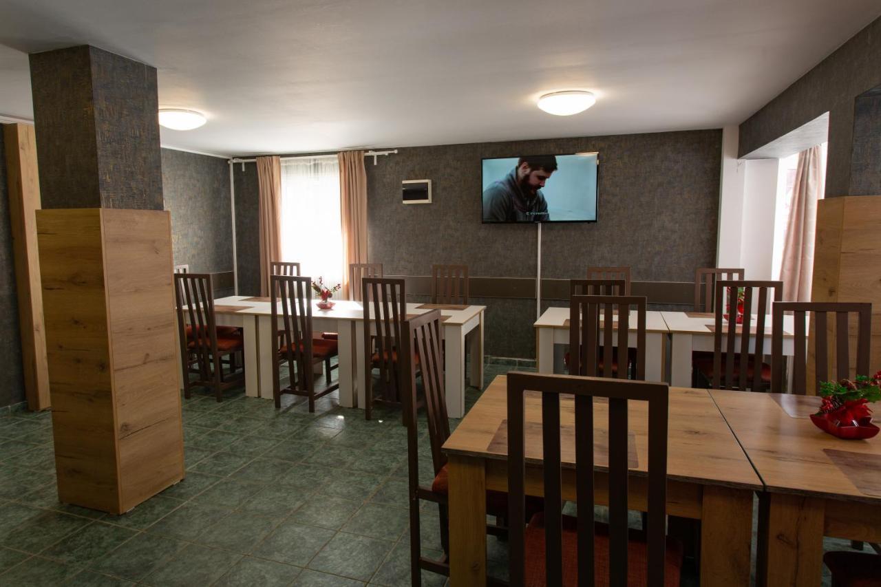Casa Liana Hotel Busteni Bagian luar foto